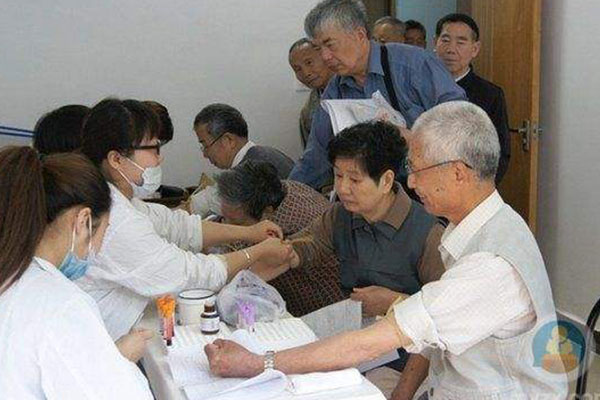 健康一體機通過主控板將數(shù)據(jù)傳遞 健康一體機通過主控板將數(shù)據(jù)傳遞